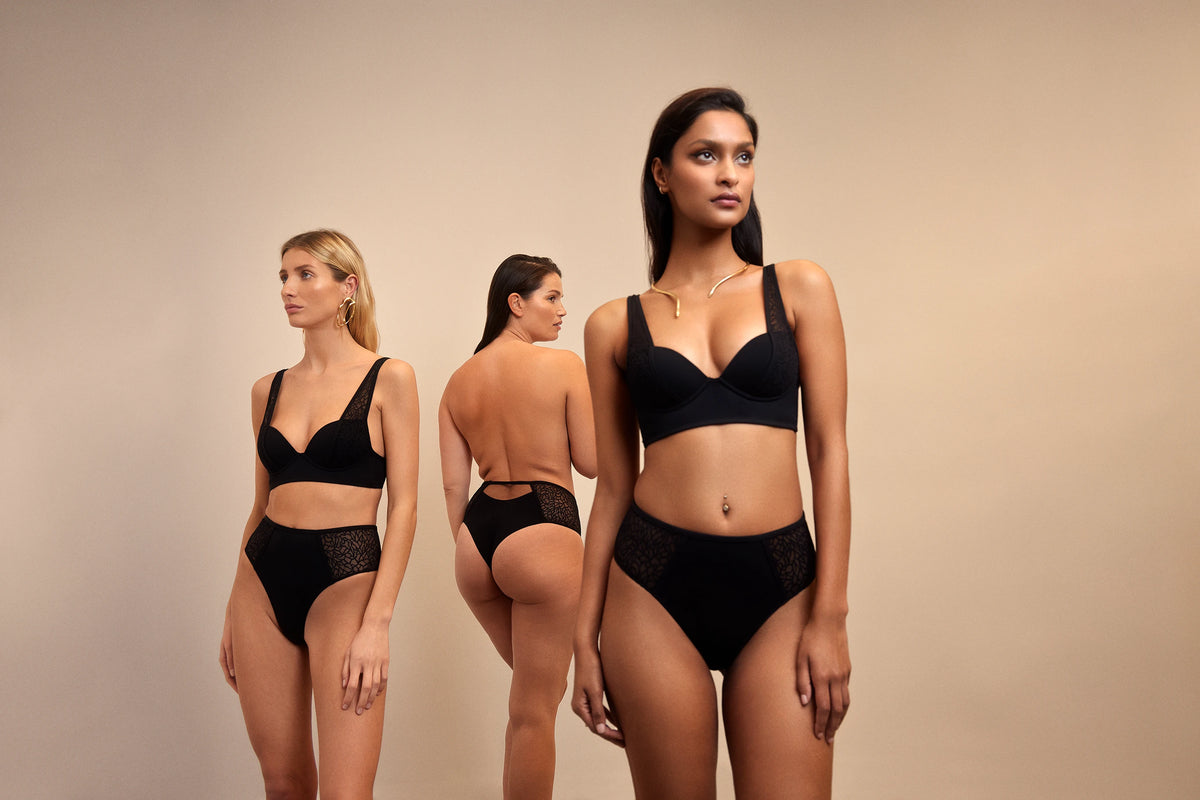 Egeries Nissē portant la collection Essentielle de lingerie éthique française.